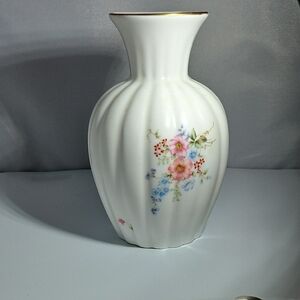 Charming Floral White Vase with Gold Rim